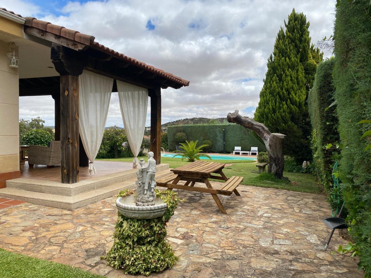 منزل الضيف Caces  في Jardin De La Yedra المظهر الخارجي الصورة