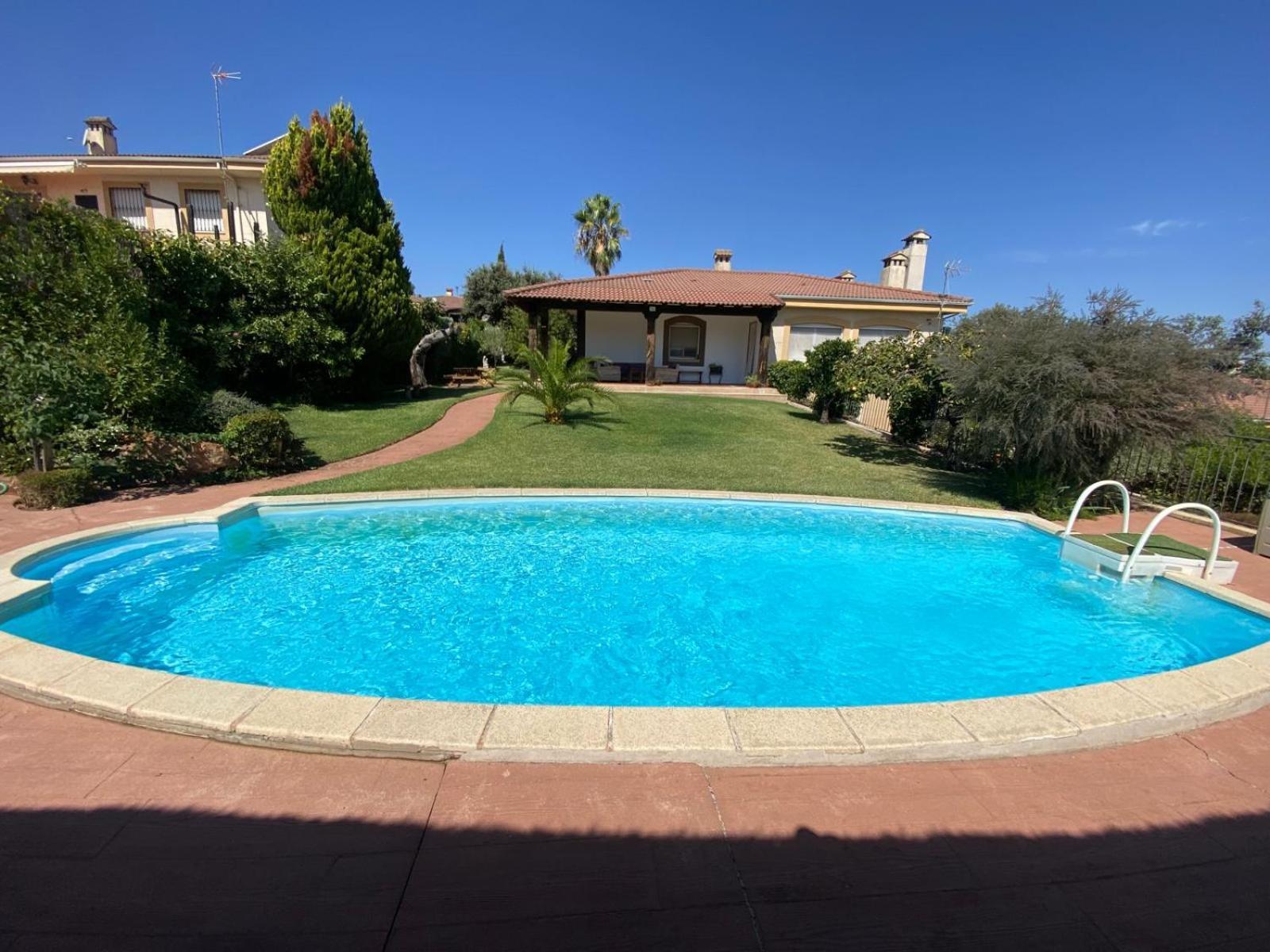 منزل الضيف Caces  في Jardin De La Yedra المظهر الخارجي الصورة